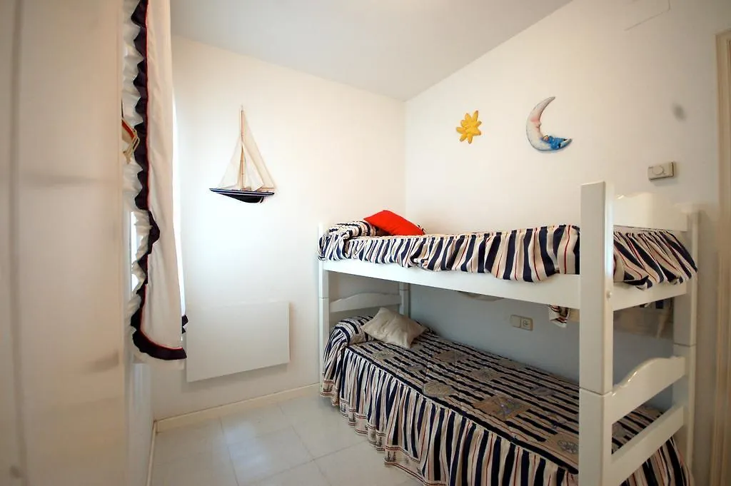 Lets Holidays Beach Apartment 2Rooms Tossa Tossa de Mar 0*,  Španělsko